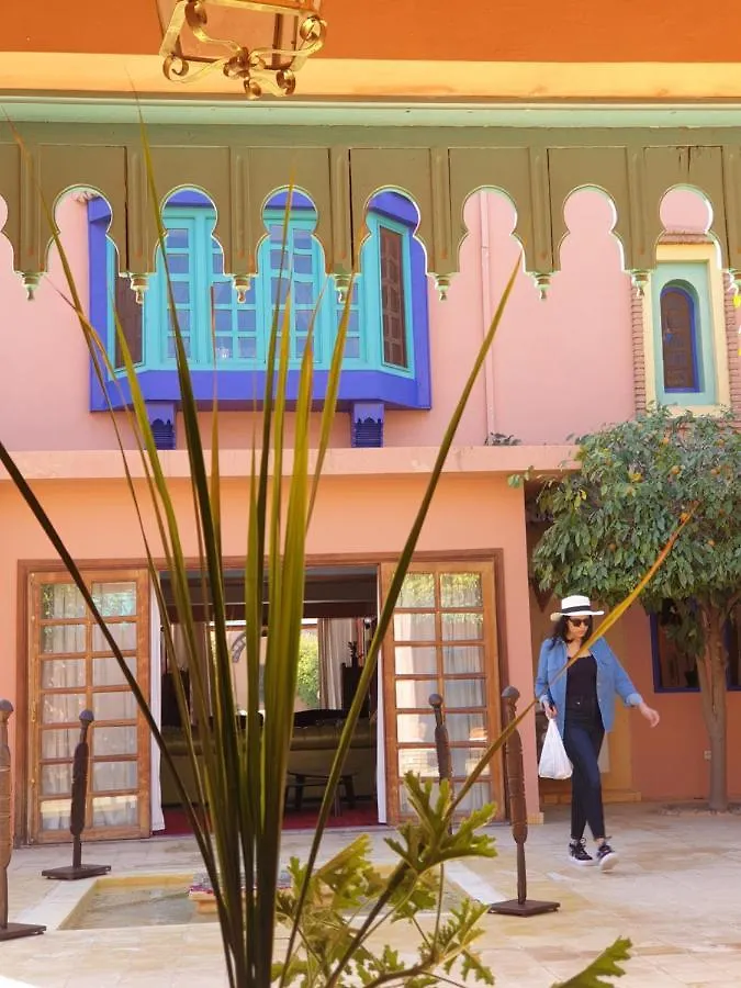 Отель Casa Taos Douar Azib el goundafi Гостевой дом